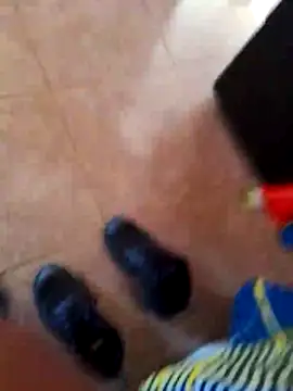 cristian112090 online show from April 16, 2026, 5:14 pm