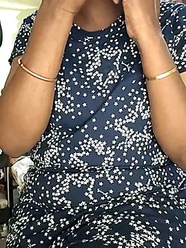 sopna845 online show from December 3, 2025, 5:59 am