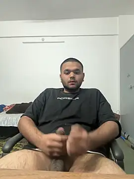 Snapshot of Noavacado_ chatting on February 16, 2026, 2:35 pm Noavacado online show from February 16, 2026, 2:35 pm