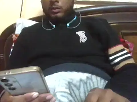 cuteplayboy22  online show from January 18, 2026, 4:22 pm