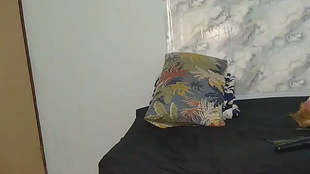 SexyZuluBarbie online show from June 18, 2026, 10:09 am