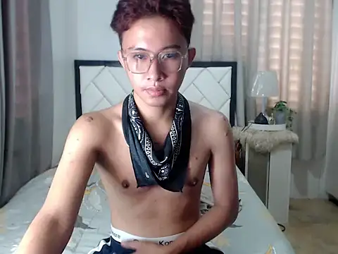 asiantwink0000 online show from February 13, 2026, 6:31 am