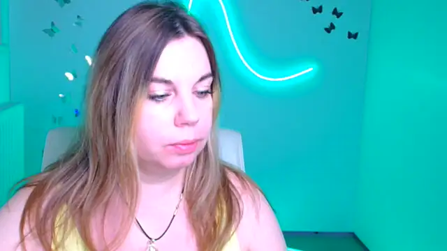 Snapshot of Amanda_Swannn chatting on December 2, 2025, 6:41 am Amanda Swannn online show from December 2, 2025, 6:41 am