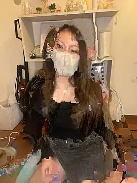 Snapshot of RAN_room chatting on December 3, 2025, 4:20 am RAN room online show from December 3, 2025, 4:20 am