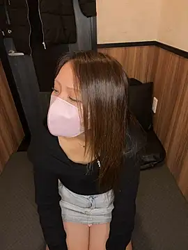 Snapshot of RAN_room chatting on December 17, 2025, 11:33 pm RAN room online show from December 17, 2025, 11:33 pm