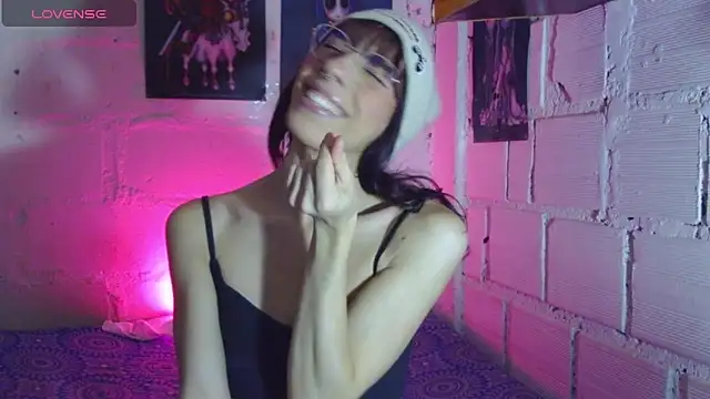 Snapshot of kattycat__ chatting on December 5, 2025, 5:05 am kattycat online show from December 5, 2025, 5:05 am