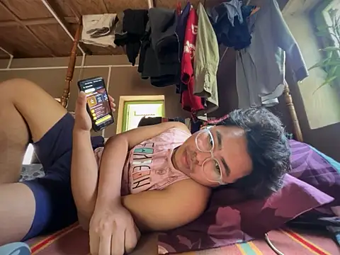 Love me always69 online show from February 9, 2026, 7:01 am