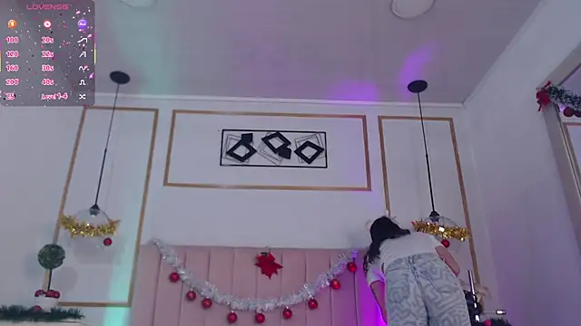 IsabellaCherryX online show from December 14, 2025, 11:09 pm