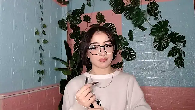 Sweeet Sss online show from December 2, 2025, 4:02 pm