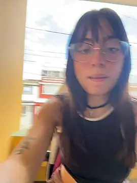 Snapshot of Mia_fiire chatting on December 13, 2025, 7:53 pm Mia fiire online show from December 13, 2025, 7:53 pm