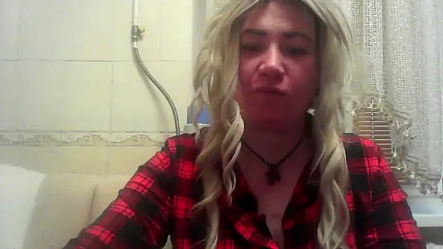 ClaireShannon online show from December 20, 2025, 12:56 pm