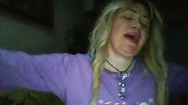 ClaireShannon online show from January 13, 2026, 4:23 pm