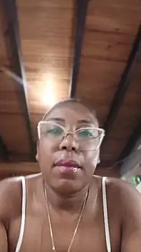 Snapshot of ChanneldelaCroix chatting on April 27, 2026, 12:19 am ChanneldelaCroix online show from April 27, 2026, 12:19 am