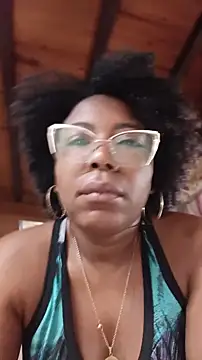 Snapshot of ChanneldelaCroix chatting on May 6, 2026, 10:53 am ChanneldelaCroix online show from May 6, 2026, 10:53 am