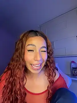 Snapshot of PrettyChloe_ chatting on May 19, 2026, 1:56 am PrettyChloe online show from May 19, 2026, 1:56 am