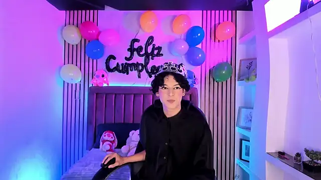 SthepanodiMonaco online show from April 10, 2026, 3:12 am