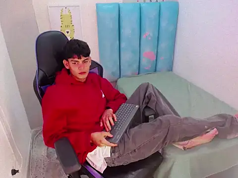 Lil babyyy  online show from December 14, 2025, 3:23 am