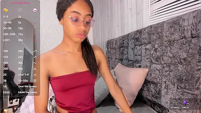 Brizza H033 online show from March 30, 2026, 8:43 pm