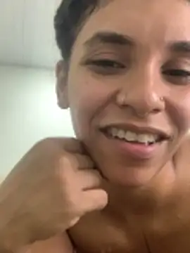 Snapshot of Lillith_Bloom chatting on April 7, 2026, 1:39 am Lillith Bloom online show from April 7, 2026, 1:39 am