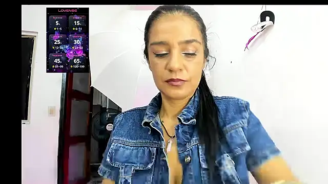 sweetCatallina online show from July 9, 2026, 10:08 am