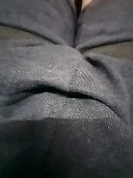 Snapshot of tratranztranz4 chatting on November 28, 2025, 2:36 am tratranztranz4 online show from November 28, 2025, 2:36 am