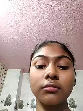 Snapshot of Cute_diya023 chatting on April 1, 2026, 8:37 am Cute diya023 online show from April 1, 2026, 8:37 am
