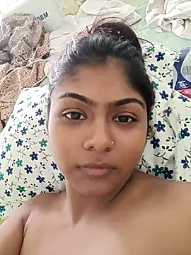 Snapshot of Cute_diya023 chatting on April 19, 2026, 2:44 am Cute diya023 online show from April 19, 2026, 2:44 am