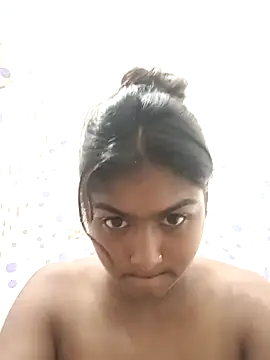 Snapshot of Cute_diya023 chatting on May 30, 2026, 8:33 am Cute diya023 online show from May 30, 2026, 8:33 am