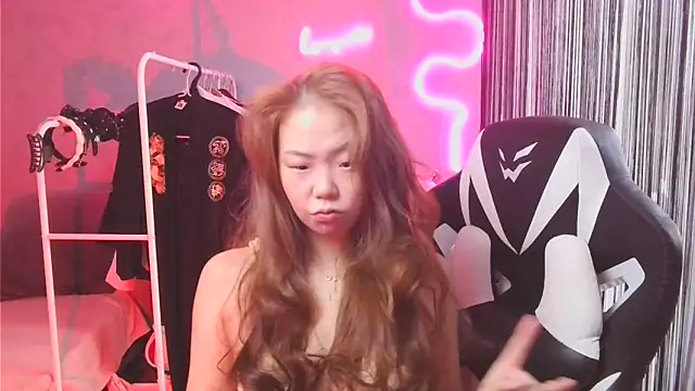 valkirii online show from March 17, 2026, 6:50 am