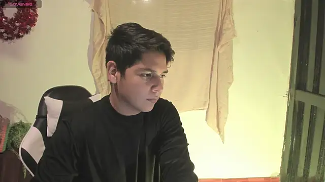 Asta YunoXXX online show from December 15, 2025, 1:10 am