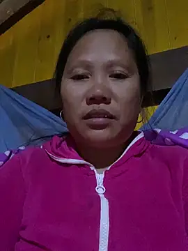 Snapshot of LeoPet2x chatting on December 2, 2025, 1:00 am LeoPet2x online show from December 2, 2025, 1:00 am