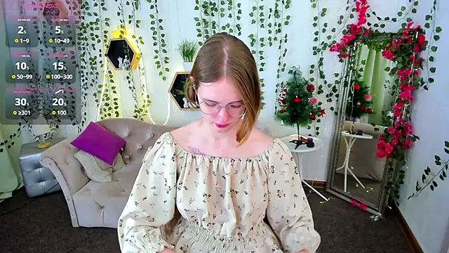 Snapshot of Mia_Mooore chatting on December 14, 2025, 1:38 pm Mia Mooore online show from December 14, 2025, 1:38 pm