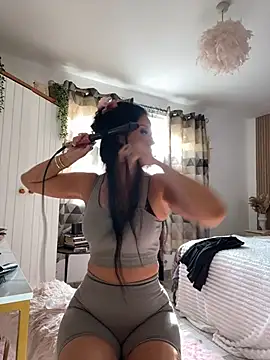 Lolaxox  online show from March 3, 2026, 1:28 pm