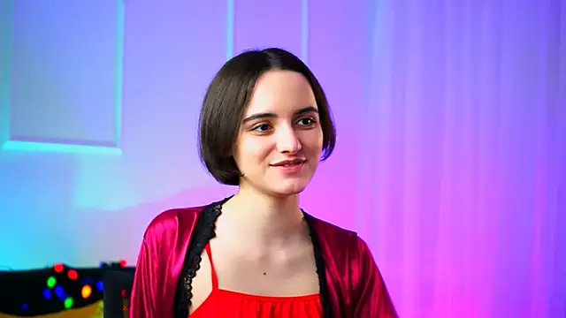 KateWillows online show from February 7, 2026, 4:49 am