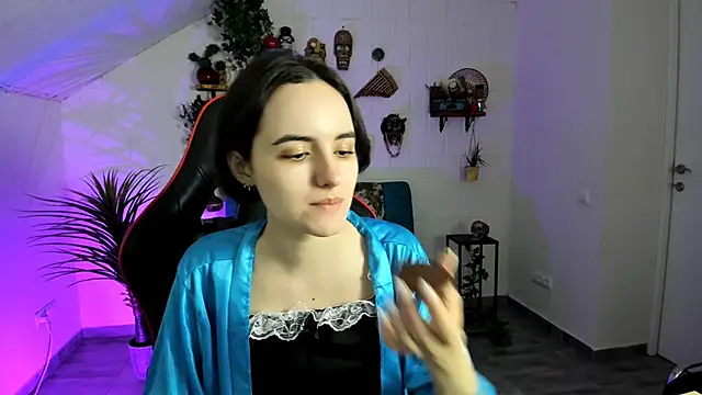 KateWillows online show from February 21, 2026, 4:24 am