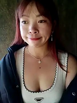 Snapshot of alissa-ww chatting on December 2, 2025, 3:12 am alissa-ww online show from December 2, 2025, 3:12 am