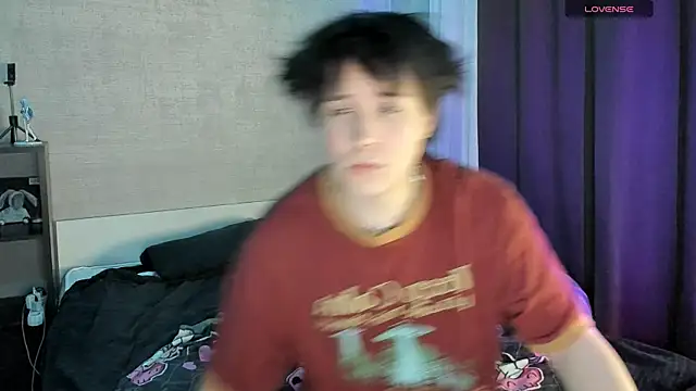 Snapshot of miya_meow_miku chatting on December 17, 2025, 6:58 pm miya meow miku online show from December 17, 2025, 6:58 pm