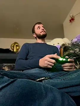 Snapshot of Grek32X chatting on December 3, 2025, 11:41 am Grek32X online show from December 3, 2025, 11:41 am