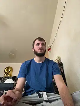 Snapshot of Grek32X chatting on December 16, 2025, 10:20 am Grek32X online show from December 16, 2025, 10:20 am