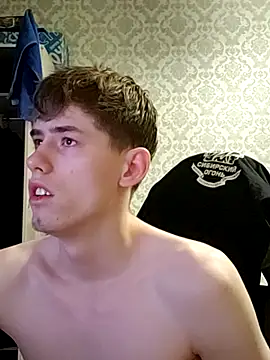 Snapshot of FreeRich chatting on December 3, 2025, 1:35 am FreeRich online show from December 3, 2025, 1:35 am