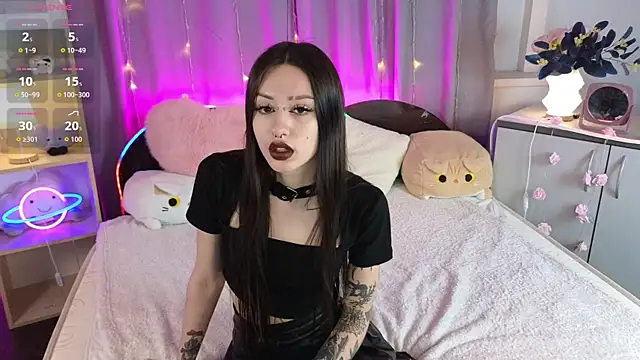 Snapshot of CosmicCanddy chatting on December 2, 2025, 5:02 am CosmicCanddy online show from December 2, 2025, 5:02 am