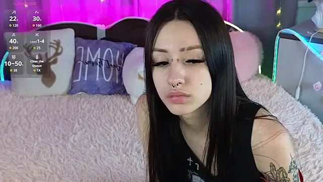 Snapshot of CosmicCanddy chatting on December 16, 2025, 8:25 pm CosmicCanddy online show from December 16, 2025, 8:25 pm