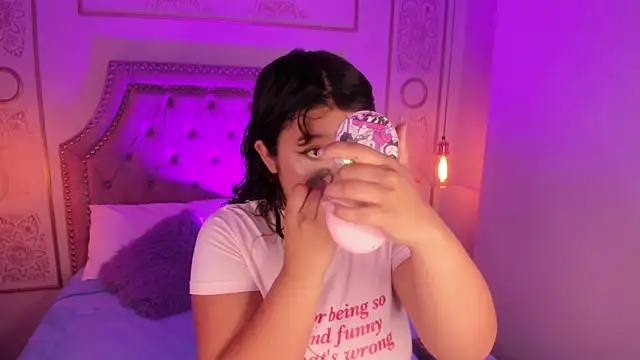 Snapshot of honny_blaice chatting on December 3, 2025, 12:14 pm honny blaice online show from December 3, 2025, 12:14 pm