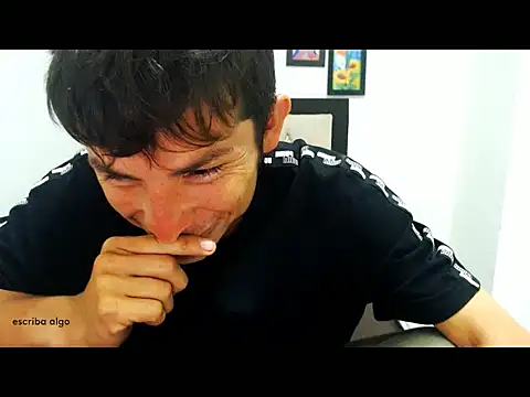 Snapshot of albeirothh chatting on December 1, 2025, 3:50 pm albeirothh online show from December 1, 2025, 3:50 pm