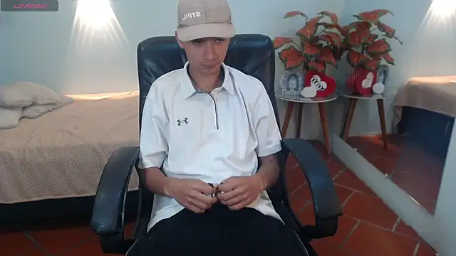 Snapshot of LucassSmith11 chatting on December 4, 2025, 11:41 am LucassSmith11 online show from December 4, 2025, 11:41 am