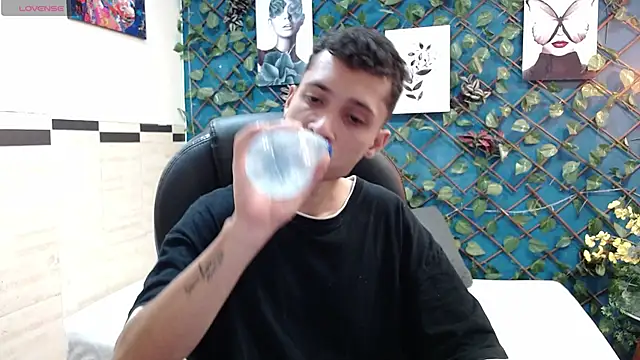 LucassSmith11 online show from May 13, 2026, 8:16 pm