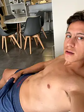 Emanueldickarg online show from December 3, 2025, 6:50 pm