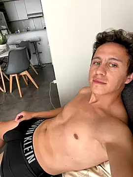 Emanueldickarg online show from December 4, 2025, 6:27 pm