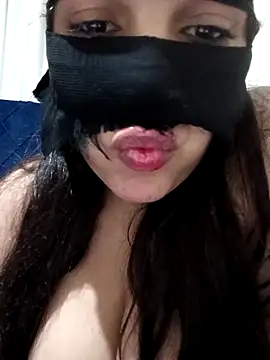 Amou-na online show from December 22, 2025, 11:35 pm