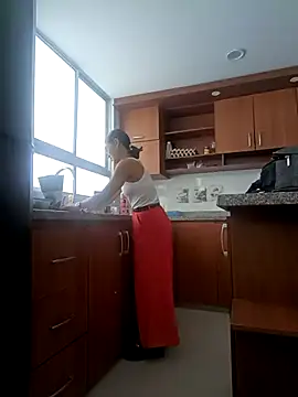 Snapshot of AnitaDuque chatting on December 3, 2025, 1:42 pm AnitaDuque online show from December 3, 2025, 1:42 pm